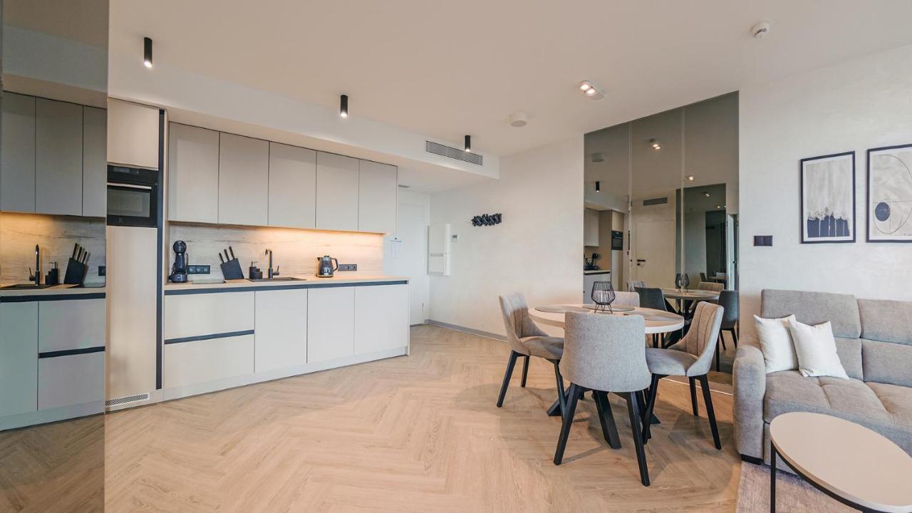 Apartamenty Sun & Snow Pinea Pobierowo Exteriör bild